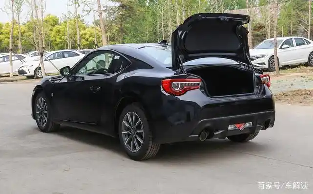 30万能落地的两门跑车,爆改可拥600马力,配无框车门 十佳动力