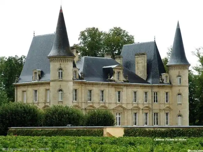 复古欧洲古城堡图片