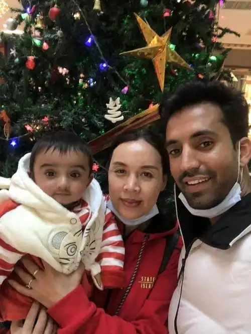 我70后东北人,二婚嫁小15岁巴基斯坦帅哥,48岁生下中巴混血宝宝