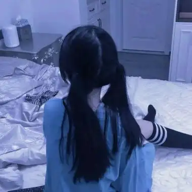 双马尾软妹背影女头