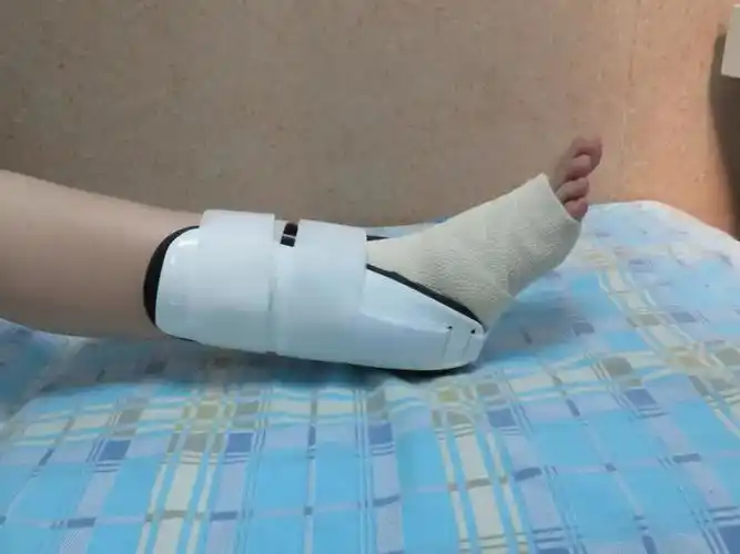 这个关节一生可以发生100次扭伤,处理不好手尾长