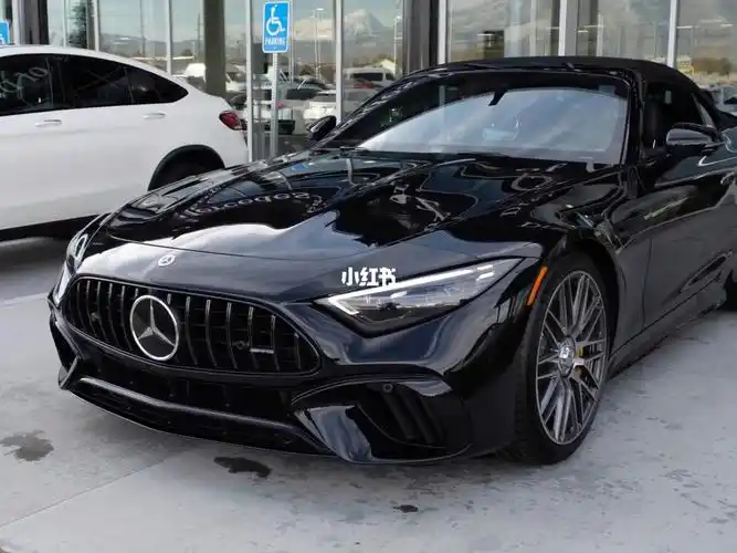 15秒视频看车2023奔驰amgsl63敞篷跑车