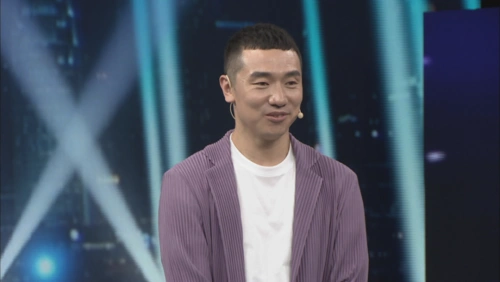 从选择艺校到北漂,身边并没有人看好王琪.在如此不被人看