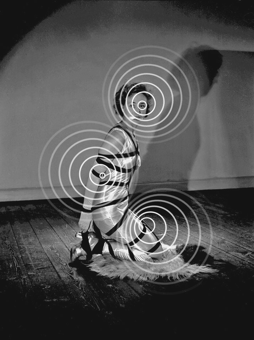 周末〕神秘的暗黑系审美动态图片