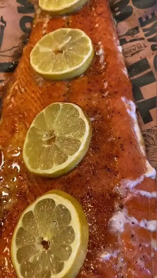 烤三文鱼grilledsalmon