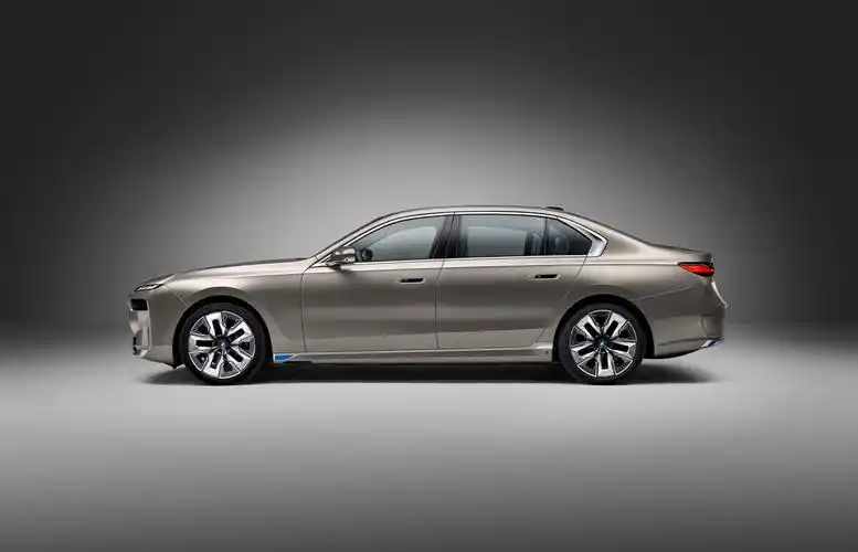 全新宝马7系/i7上市,售价91.9万起