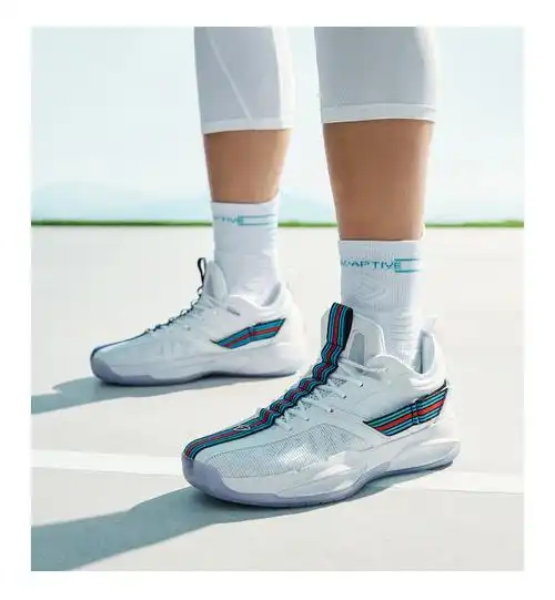 安踏gh3海沃德3代篮球鞋男鞋氮科技低帮专业实战战靴圣诞gt配色