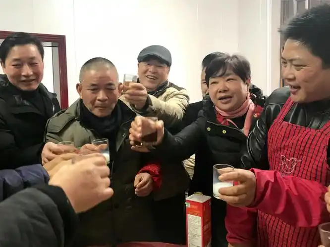 2.10.亲戚朋友相聚崇明老家.