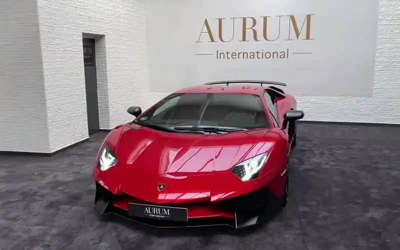 超跑兰博基尼sv750:红色涂装果然很赞