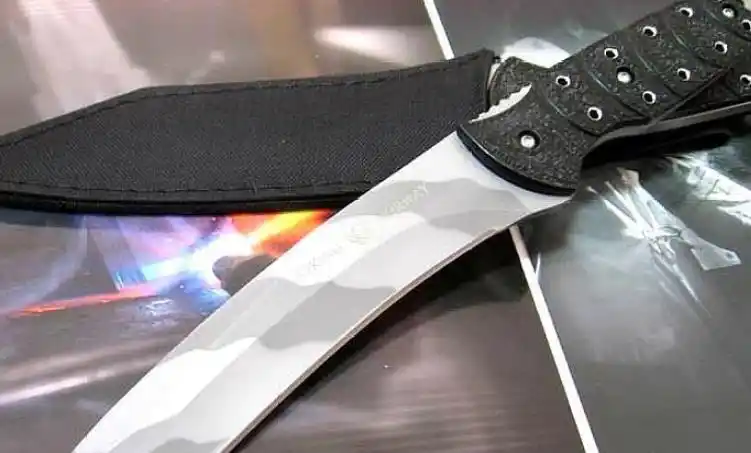 中国特种兵,还在苦练飞刀技术,战场上能否派得上用场?