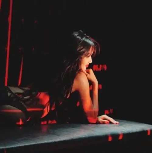 超绝惊艳lisa疯马秀现场高清无码版通体雪白赤裸上阵太诱人