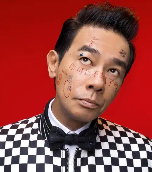 陈小春阔别十年再开个唱,薛之谦秦岚等好友送祝福