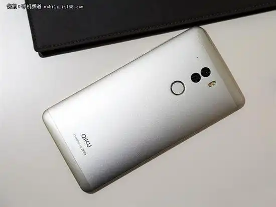 双摄像头暴跌千元360奇酷旗舰版仅1565