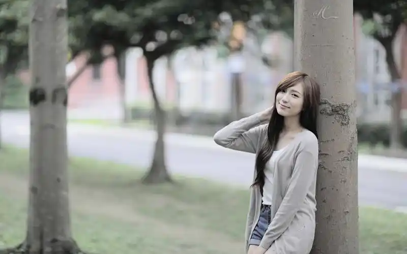 毕业季东海大学校花唐筠乔甜美写真桌面壁纸(一)-美女壁纸-手机壁纸