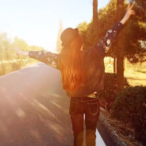 背影女生-堆糖,美好生活研究所