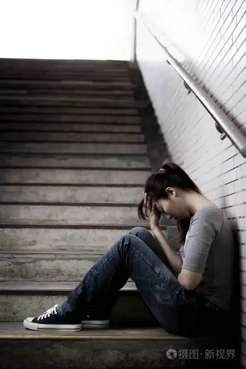 心情郁闷的女人