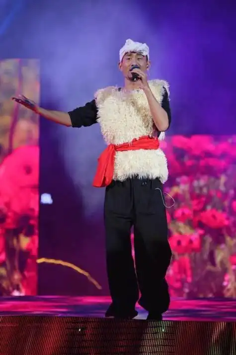 星光大道历届冠军 (星光大道历届冠军名单照片)-钧者体育