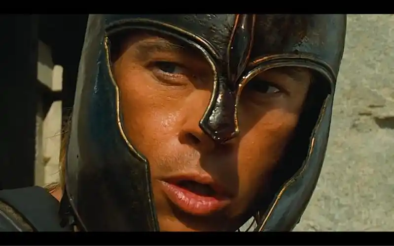 男神以一敌百,史诗级战争大片《特洛伊》