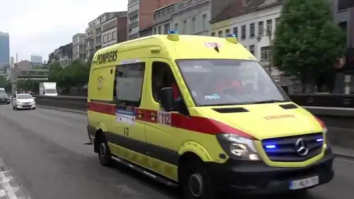 比利时的救护车来"救命/索魂"了!