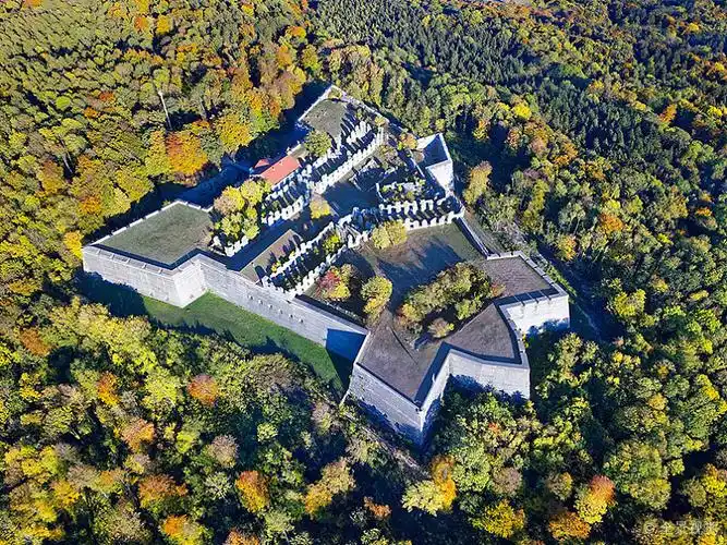 棱堡_墙壁_残留_城堡_要塞_靠近_中间_弗兰克尼亚_拜恩州_德国_欧洲