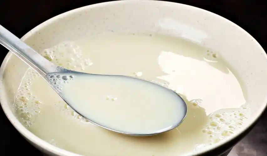 原以为全国只有浙江绍兴喝咸豆浆看来自己大错特错了