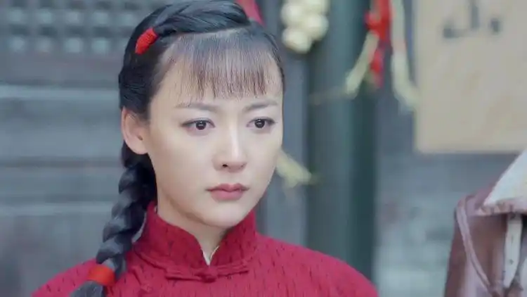 野山鹰:团长让杨舒营救子越,回来还让她当排长