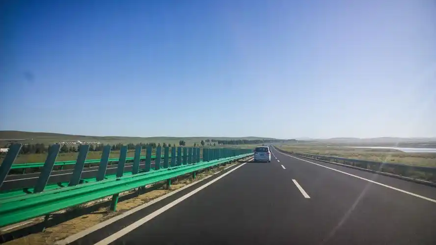 主题:京北小环线,租大通g10转了一圈,不止是草原天路,lumia 1020拍摄