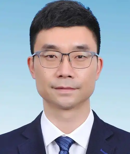 ">现任浙江省杭州市临平区人民政府党组成员,副区长,区委政法委副书记