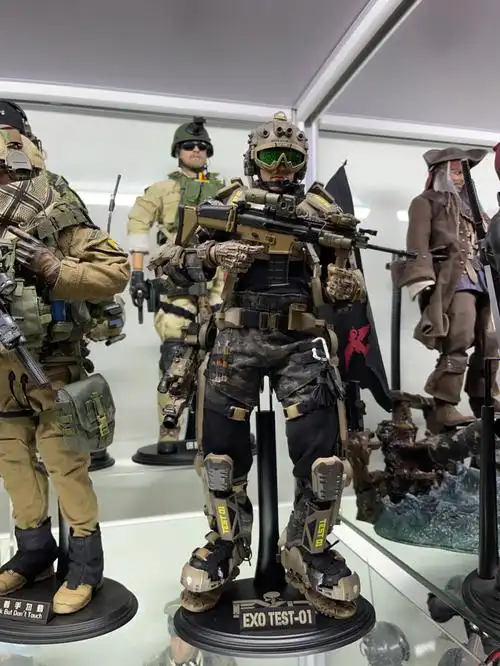 ss122单兵外骨骼装甲服