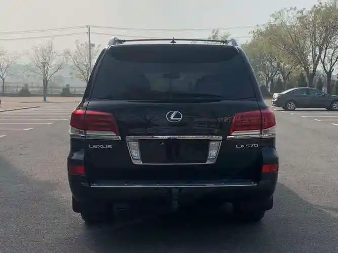 【大连】2012年6月 雷克萨斯 lx 2012款 570 手自一体