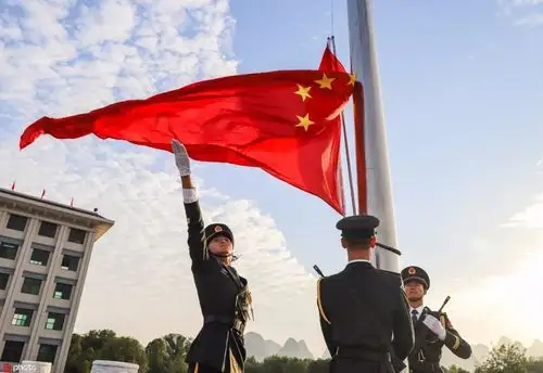 庆祝新中国成立70周年!"我和国旗合个影"h5融媒互动产品即将正式发布!