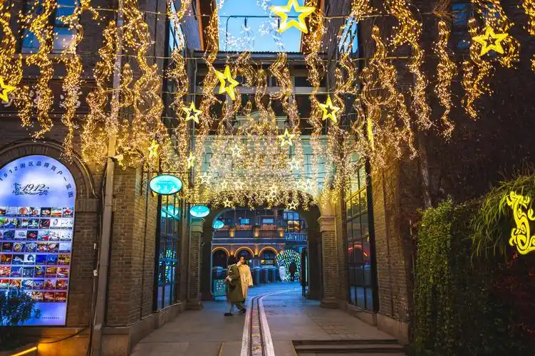 1912历史街区夜色下藏着的老金陵时尚天地堪称南京不夜城
