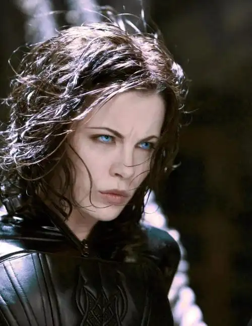 都2019了,年差20岁的"姐弟恋"还受到偏见?