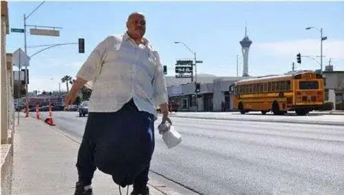 世界上最大的睾丸最重一个60公斤目前纪录是43公斤