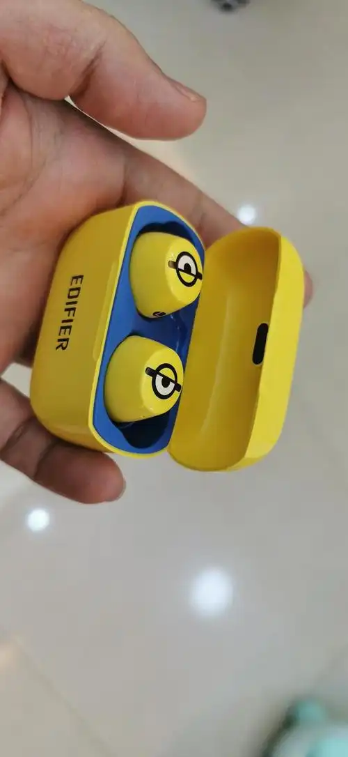 新年好礼首选深度测评好物漫步者w3小黄人版无线蓝牙耳机