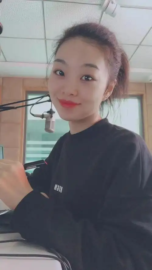 独家:fm88.2主持人常悦,竟然是