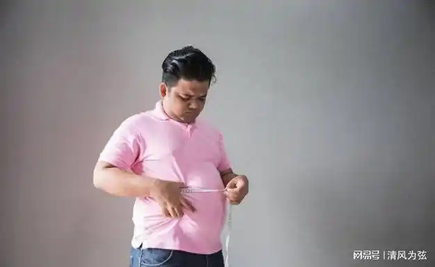 中年男性每天运动却无法消除啤酒肚这多半与5个原因有关