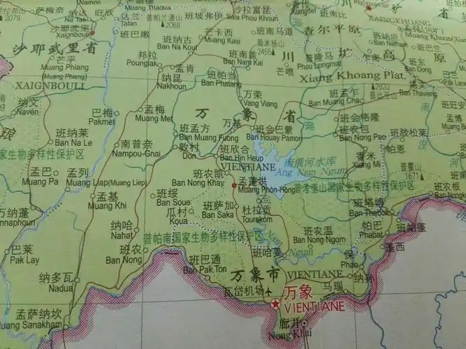 老挝琅勃拉邦,凯山·丰威汉和巴色三镇将在2018年升级为市