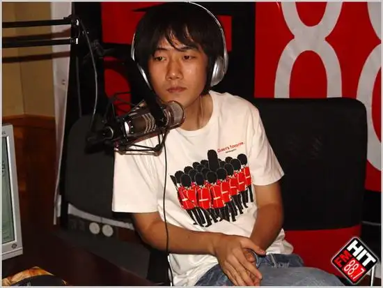 便利商店电台访问:我们能写流行"大歌"(图)