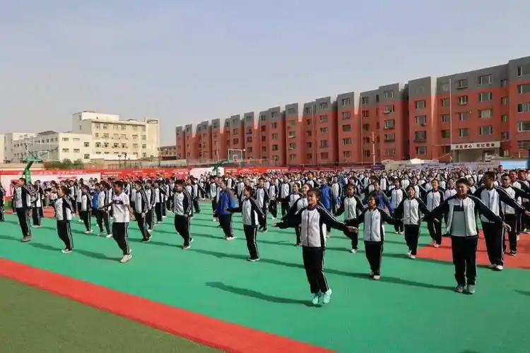 呼和浩特市衡越高级中学2023年招生简章_教育_我校_回民区