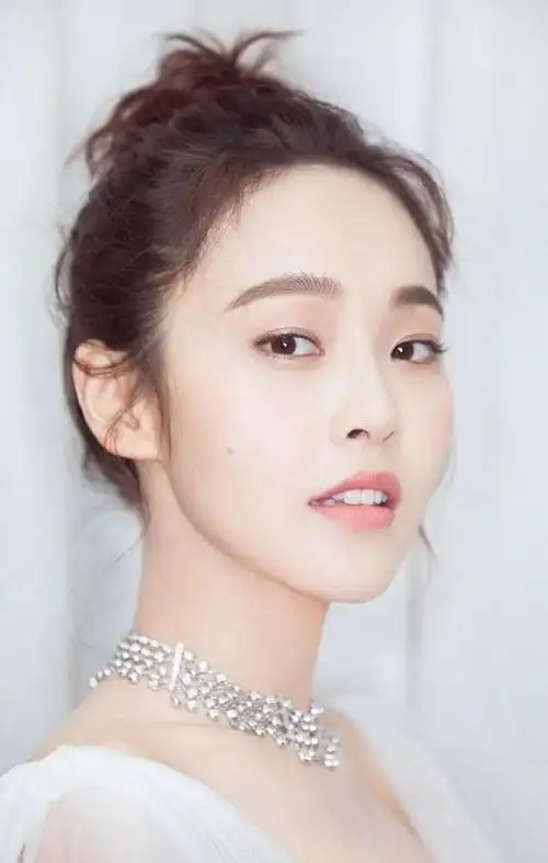 气质女神张佳宁:第5071期时尚潮流穿搭欣赏