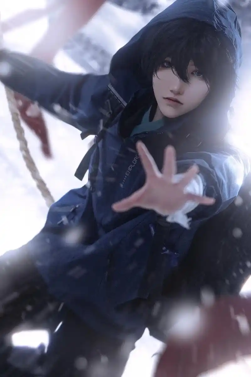 沙海坠崖.#盗墓笔记 #817稻米节 #张起灵 #吴邪#co - 抖音