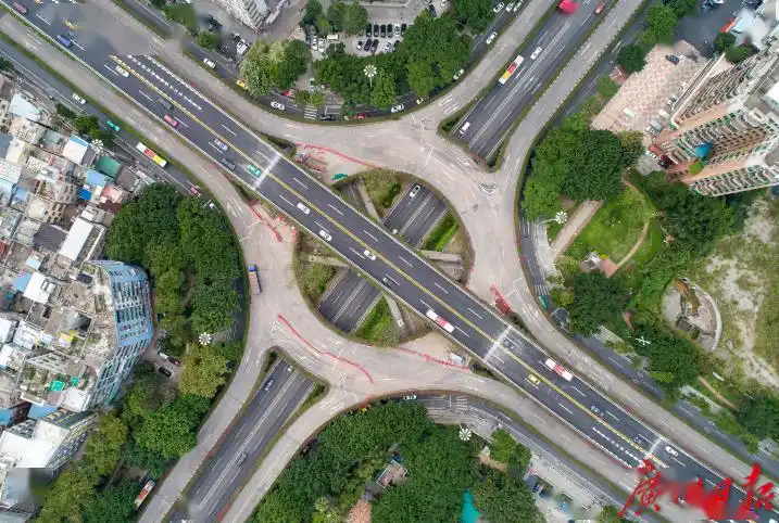 客村立交四层终于重新开启,司机可以通过客村立交第四层实现东西向