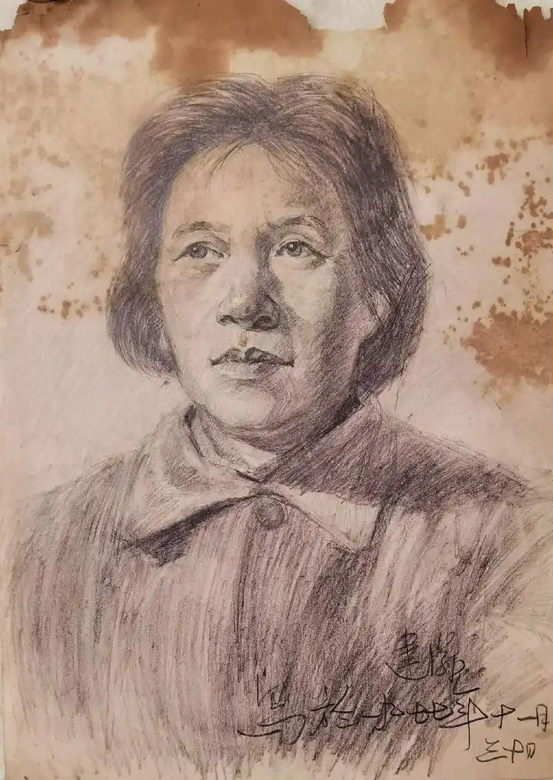 1977年素描写生作品《我的母亲》母亲是位优秀的小学教师,她 - 抖音