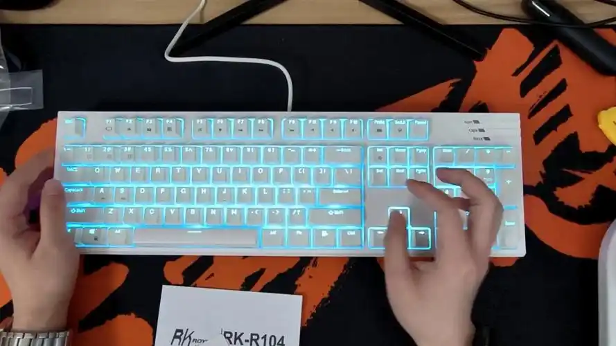 rk机械键盘 r104 k黄轴开箱