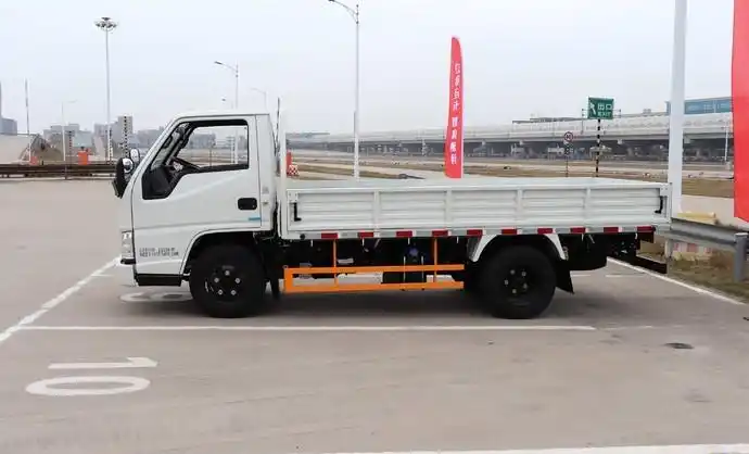 7万就能买江铃!限时放价 江铃顺达小卡成为下地库神器