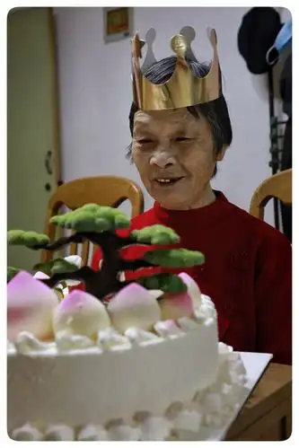 疫情期为88岁老母亲过生日!(二月初九)