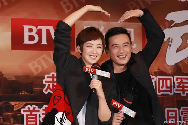 火凤凰刘晓洁与徐洪浩由"父女"变成夫妻,掩藏够深