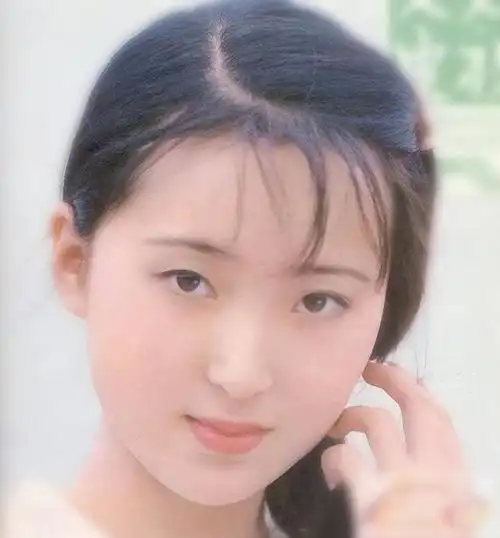 陈晓旭三十多年前的采访曝光啦!这段视频真是让人大开眼界.