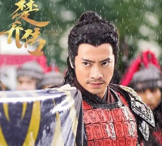 贺萧在遇到蒙枫以后觉得惺惺相惜,最后男女主角最忠实的属下在一起了.